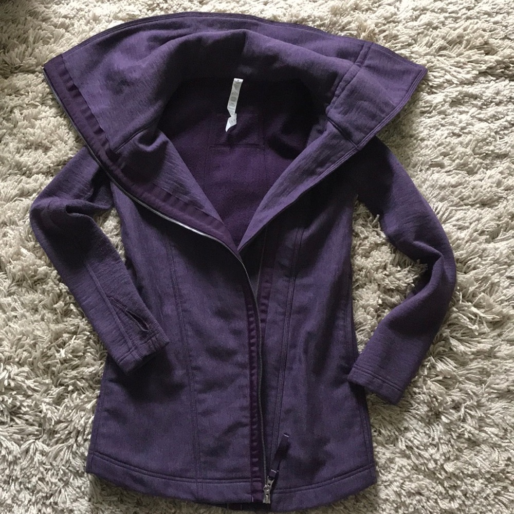 Lululemon virasana Jacket